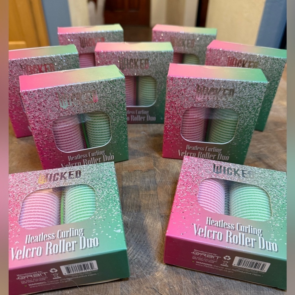 Wicked Heatless Hair Curling Velcro Roller Duo 9 Boxes Pink and Green NEW